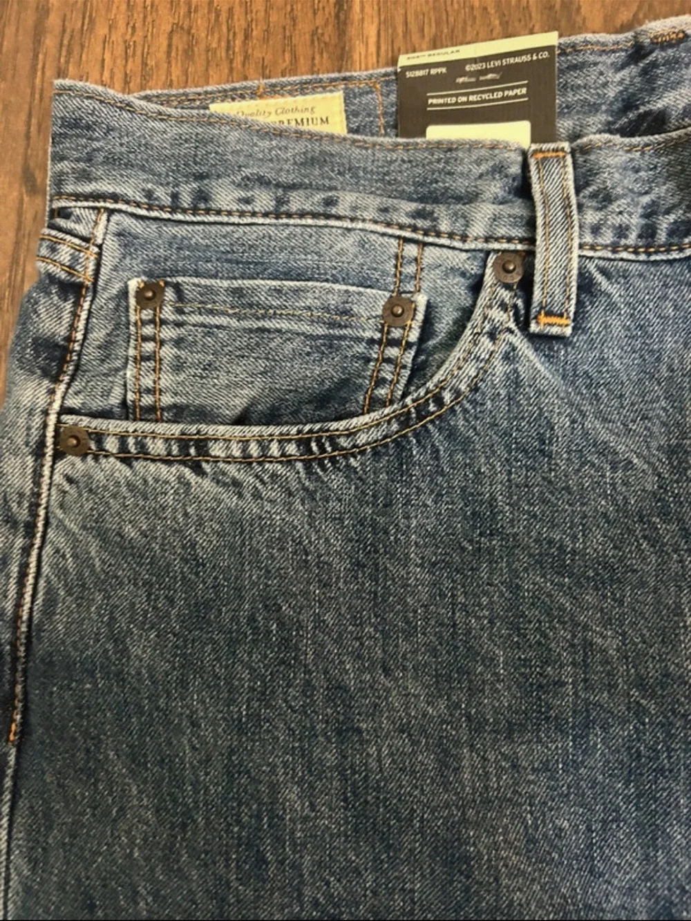 Classic Men’s Blue Denim Jeans Levi’s